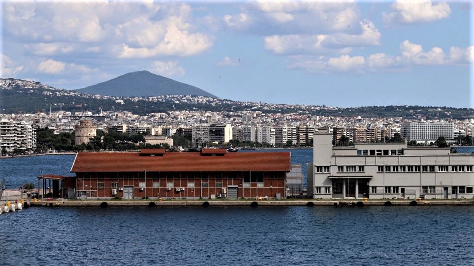 Άνω - κάτω το λιμάνι Θεσσαλονίκης από υπόθεση δωροδοκίας
