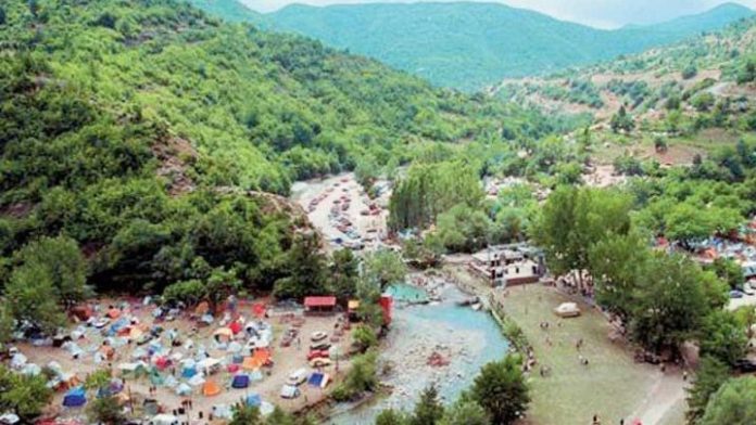 RIVER PARTY