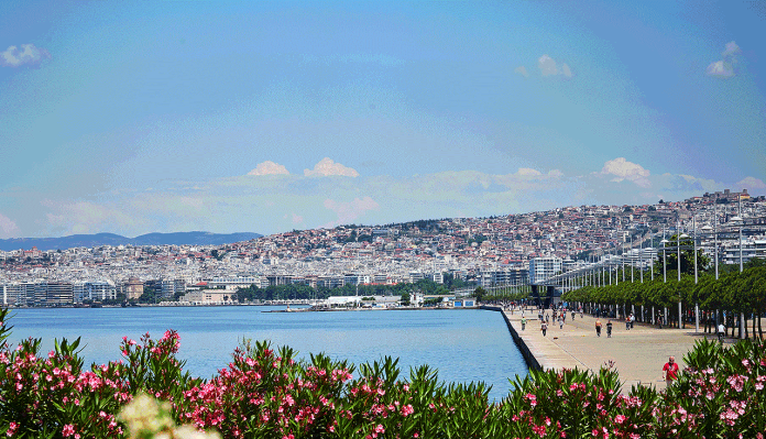 THESSALONIKH PARALIA